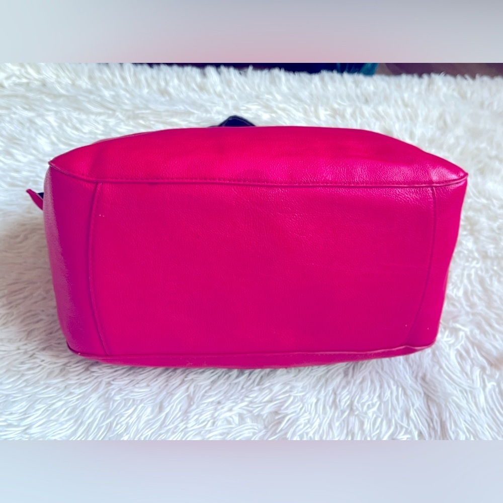 Betsey Johnson Pink Typewriter Handbag. Rare Hard to find Collectors piece - Picture 7 of 12
